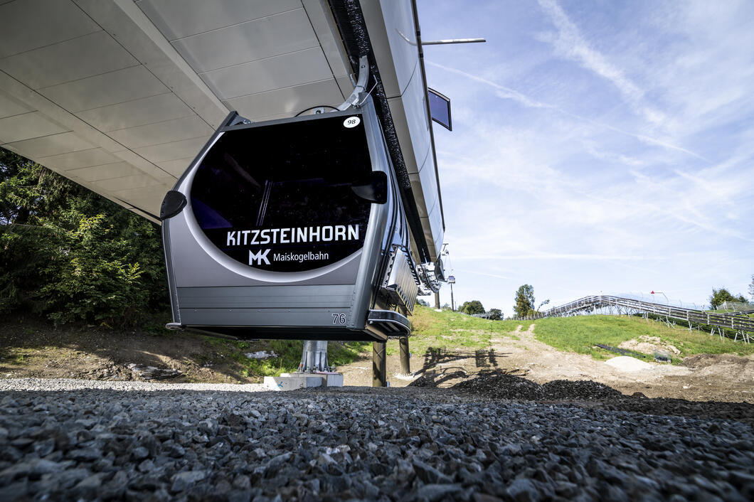 MK MAISKOGELBAHN - KABINEN | © Kitzsteinhorn Mit den ersten Kabinen, geliefert vom Südtiroler Seilbahnbauer Leitner, konnte bereits der Probebetrieb gestartet werden. | © Kitzsteinhorn