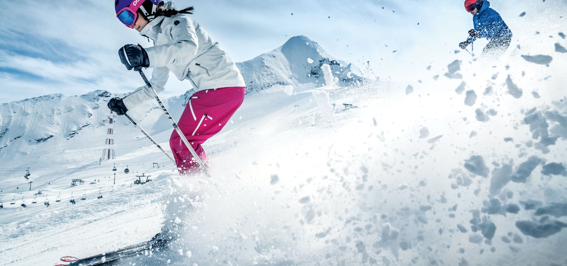 Kitzsteinhorn Kaprun ist Salzburgs einziges Gletscherskigebiet, bietet 100 prozentige Schneesicherheit, eine extralange Saison und ist mit der Panorama-Plattform „Top of Salzburg“ auf 3.029 Metern zweifellos der Höhepunkt des Landes Salzburg.