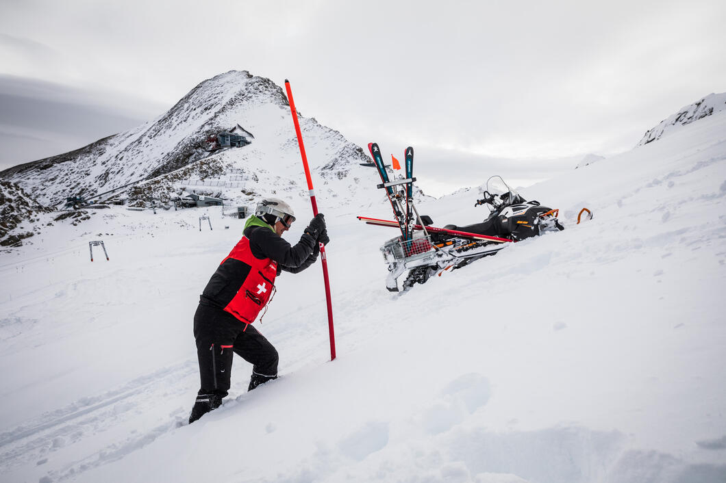 Das Kitzsteinhorn-Pistenteam bei den Vorbereitungen für den Saisonstart. | © Kitzsteinhorn