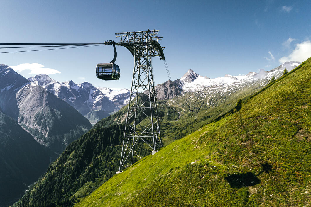 Unique panoramic ride Kaprun 768 m - TOP OF SALZBURG 3.029 m