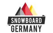 Schwarz-rot-goldenes Snowboard Germany Logo mit Bergen