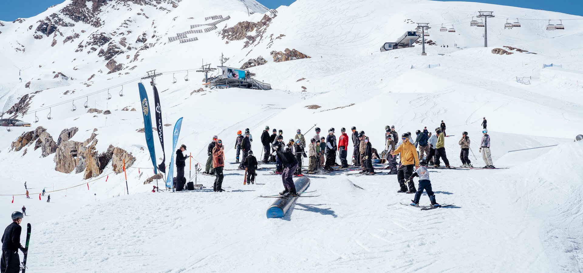 Downdays Snowpark Tour am Kitzsteinhorn  | © Miriam Lottes