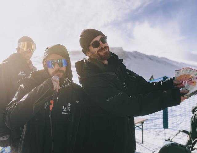 Kitzsteinhorn Ski & Board Test | Cash4Tricks Contest  | © Stefanie Oberhauser