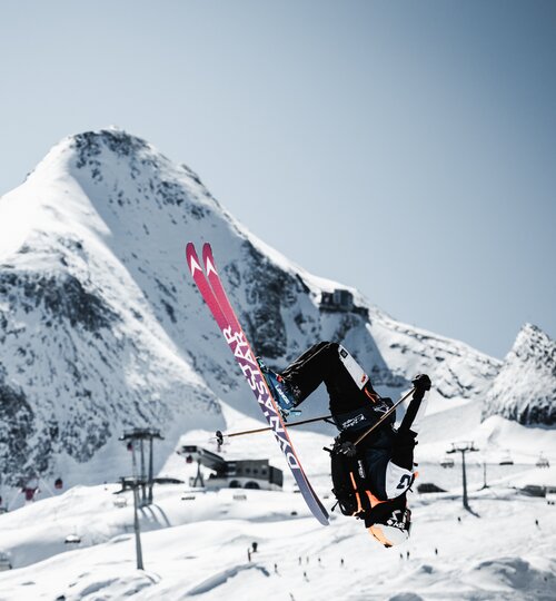 Freerider am Kitzsteinhorn, im Hintergrund das Kitzsteinhorn | © Luca Jänichen