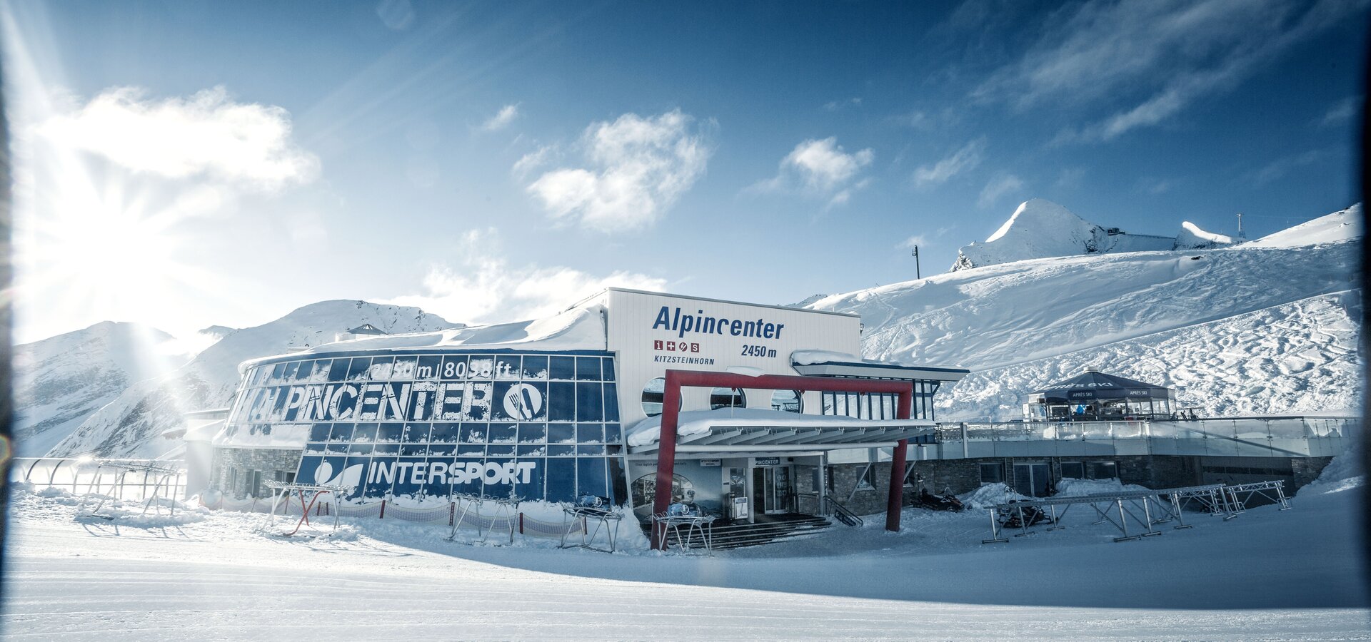 Alpincenter mit InfoService, SB Marktrestaurant, Sportshop, Skyline Bar, Schirmbar Parasol | © Kitzsteinhorn