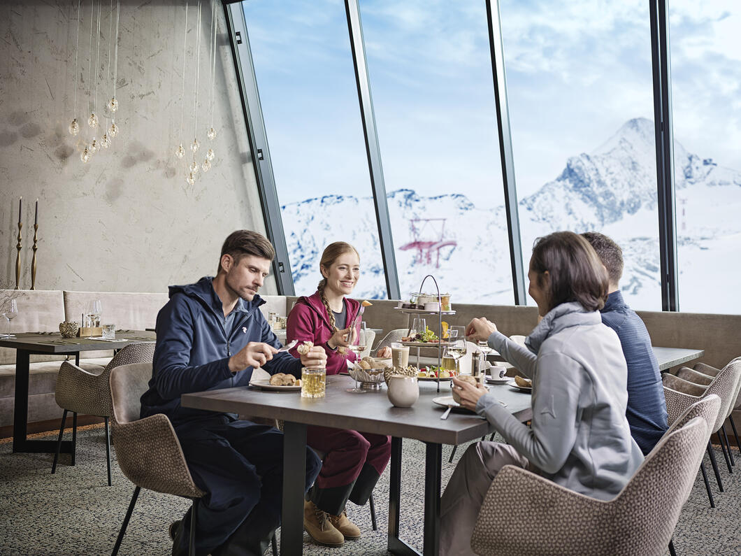 Kitzsteinhorn Lounge Restaurant Gleschermühle (c) Kitzsteinhorn
