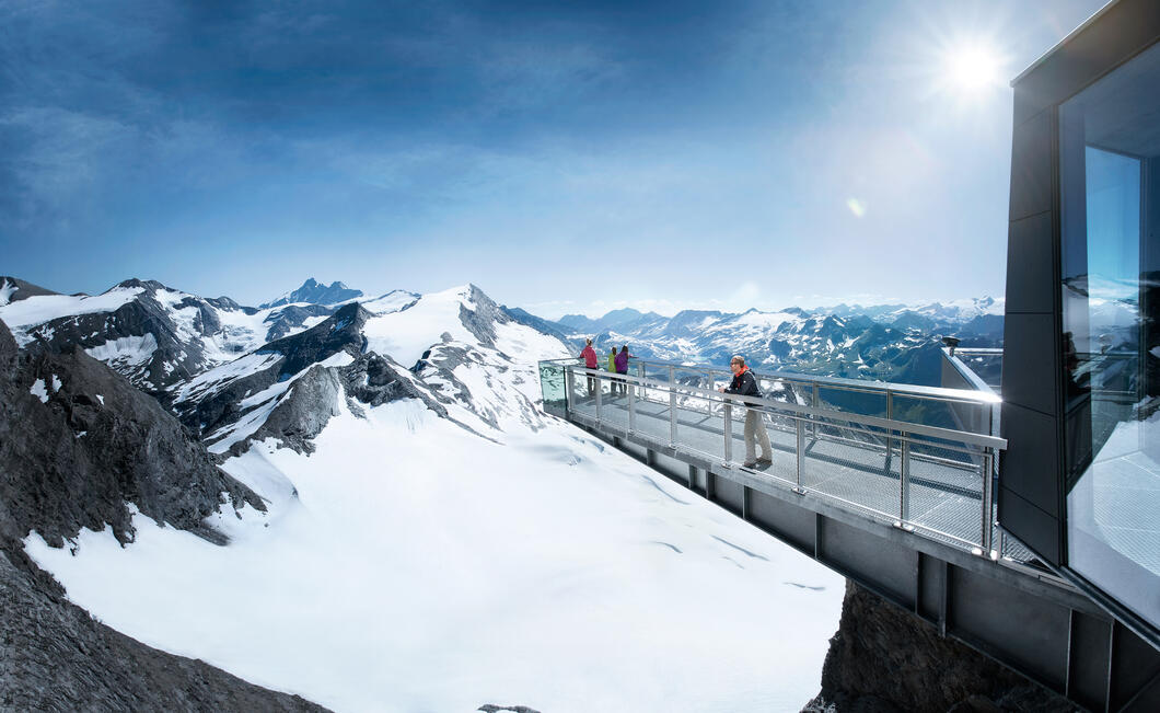 Majestätische Ausblicke auf über 200 Alpengipfel | © Kitzsteinhorn