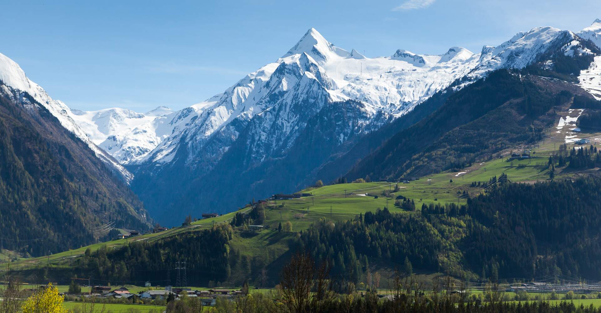 Der Gletscher Kitzsteinhorn gemeinsam mit dem Familienberg Maiskogel | © Kitzsteinhorn