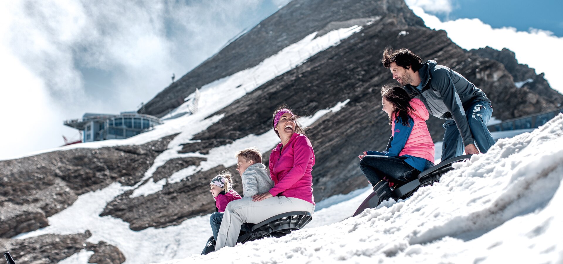 Schnee im Sommer am Gletscher auf 3.000 Metern | © Kitzsteinhorn
