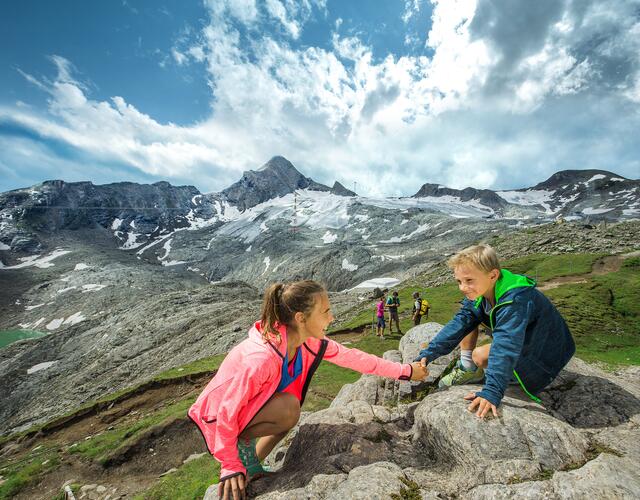 Das Kitzsteinhorn bietet direkt an der Grenze zum Nationalpark Hohe Tauern ein abwechslungsreiches Wanderterrain  | © Kitzsteinhorn