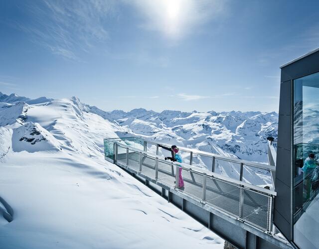 Offers unique insights and views of Austria`s highest mountains | © Kitzsteinhorn