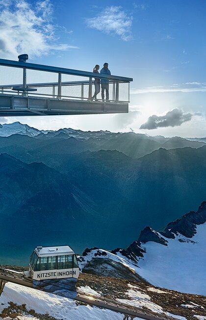 Atemberaubenden Ausblick auf die umliegende Bergwelt | © Kitzsteinhorn
