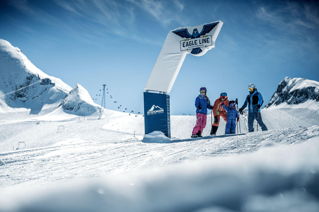 KITZSTEINHORN EAGLE LINE (3) Die Spaßpiste „Eagle Line” sorgt nicht nur bei Kindern für Jubelschreie – auch große Abenteurer und Snowpark-Einsteiger lassen hier die Glückshormone tanzen