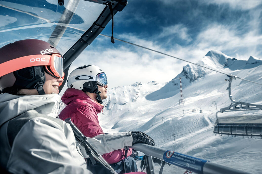 Topmoderne Liftanlagen sorgen für den raschen und komfortablen Aufstieg bis auf 3.000 Meter | © Kitzsteinhorn