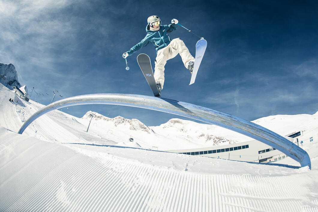 SNOWPARK ACTION (2) | © Kitzsteinhorn Get the kick in the world-class Kitzsteinhorn snow parks | © Kitzsteinhorn