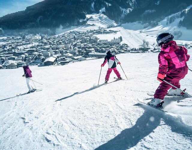 Der Maiskogel ist das ideale Skigebiet für Familien und alle Wintersportler, die sanftes Gelände, Ortsnähe und die Gemütlichkeit der traditionellen Hütten schätzen | © Kitzsteinhorn