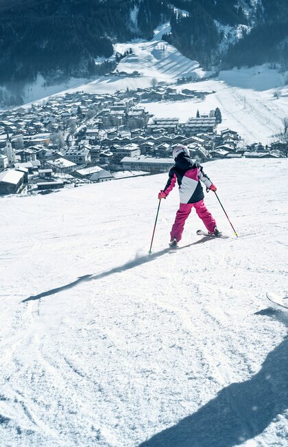 Der Maiskogel ist das ideale Skigebiet für Familien und alle Wintersportler, die sanftes Gelände, Ortsnähe und die Gemütlichkeit der traditionellen Hütten schätzen | © Kitzsteinhorn