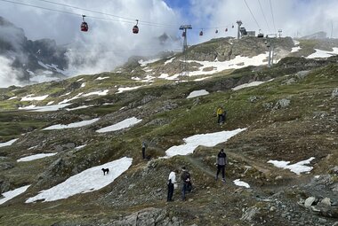 Müllsammelaktion Umweltbaustelle Alpenverein am Kitzsteinhorn | © Edith Danzer