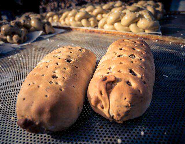 Ein frischer Wecken Kletzenbrot | © Edith Danzer